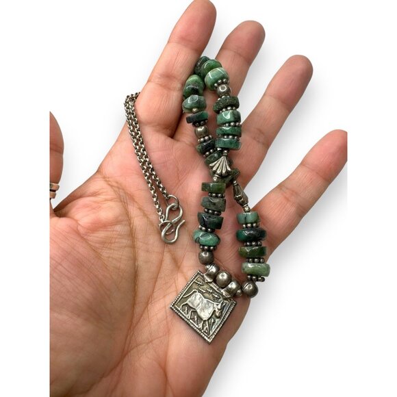 Handmade Sterling Tribal Emerald Necklace Bull Amulet Rajasthan Afghan Style - Picture 9 of 9